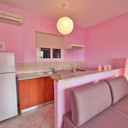 La Casa Di Nonna Lejlighedshotel Nikiana Eksteriør billede