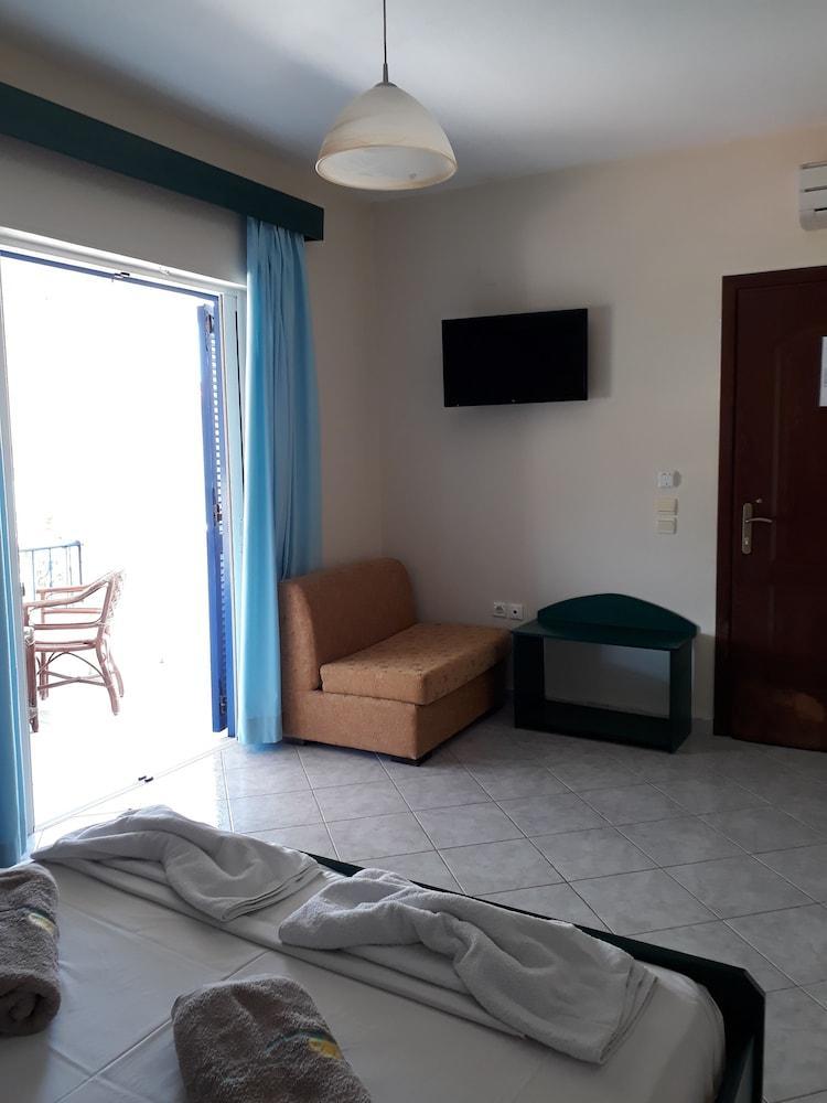 La Casa Di Nonna Lejlighedshotel Nikiana Eksteriør billede