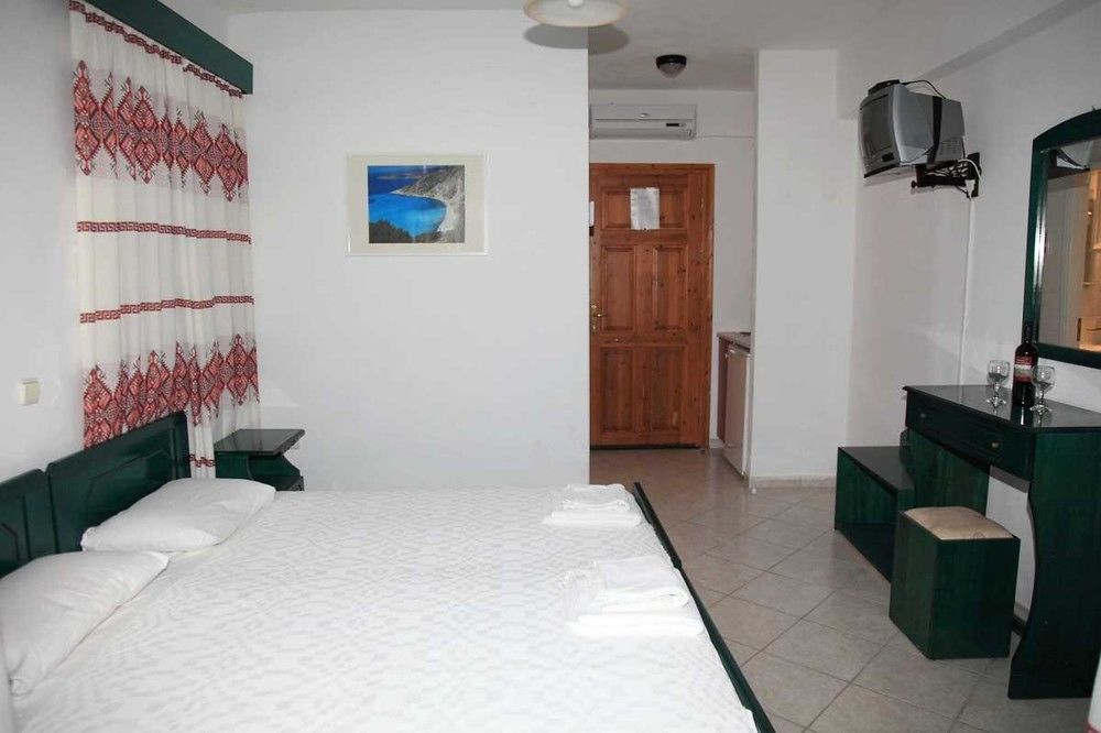 La Casa Di Nonna Lejlighedshotel Nikiana Eksteriør billede