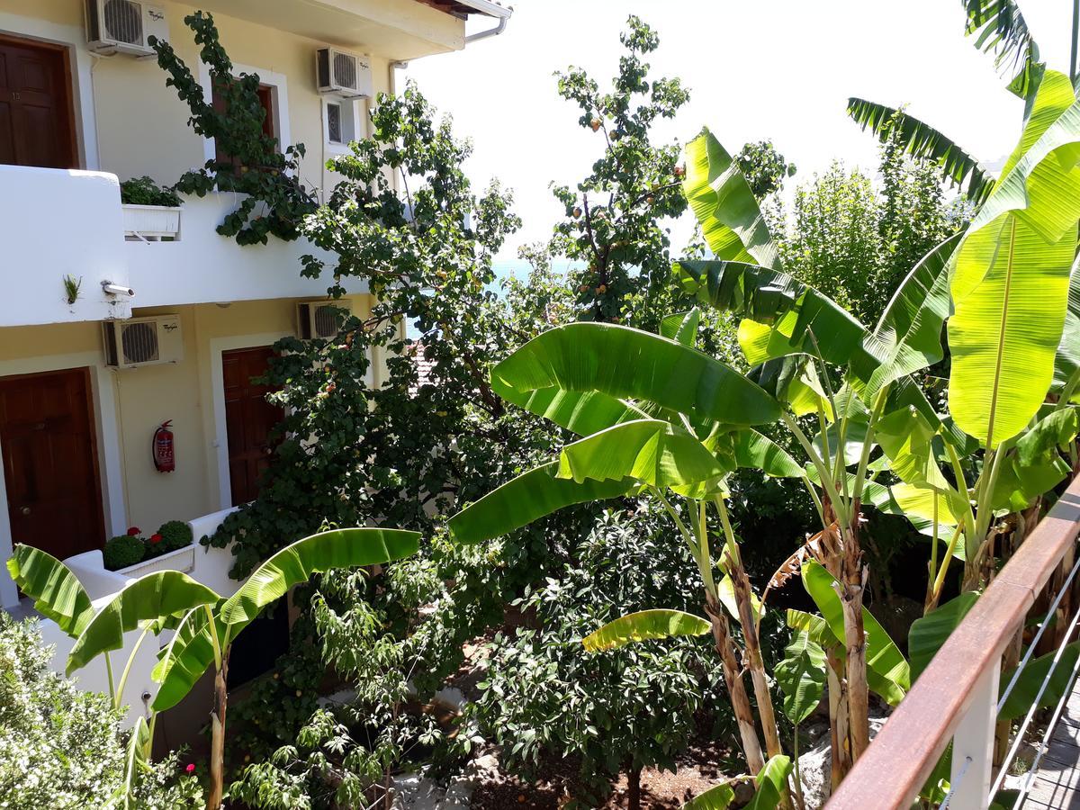 La Casa Di Nonna Lejlighedshotel Nikiana Eksteriør billede